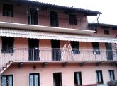 Tenda a bracci motorizzata con 3 compensatori lunga 13.25 metri. Anno 1998