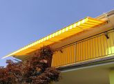Tenda con struttura a quattro bracci motorizzata e con sensore 'sole e vento' Anno 2013