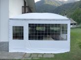 Gazebo pagoda con laterali scorrevoli. Anno 2016